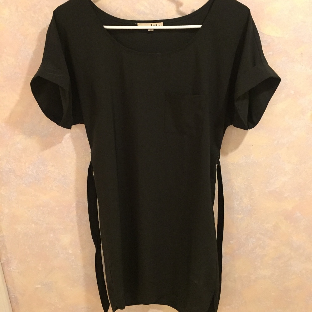 Black T shirt shift dress NWOT